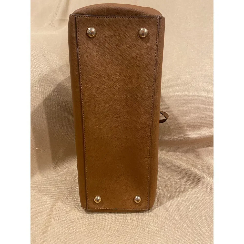 Michael Kors leather purse - Picture 16 of 16